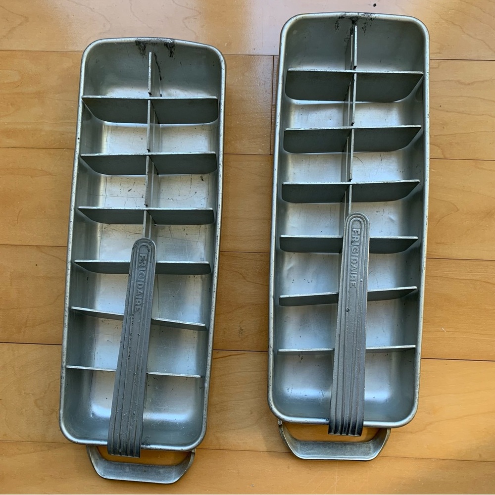 Set of 2 Vintage Frigidaire Metal Aluminum Ice Cube Trays with Pull Lever Insert